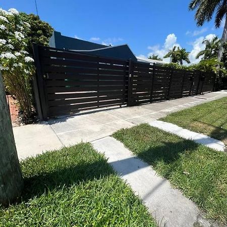 Cozy 1-Bedroom Rental In Miami Esterno foto