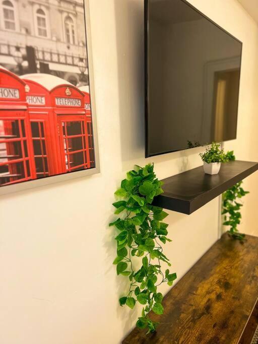 Cozy 1-Bedroom Rental In Miami Esterno foto